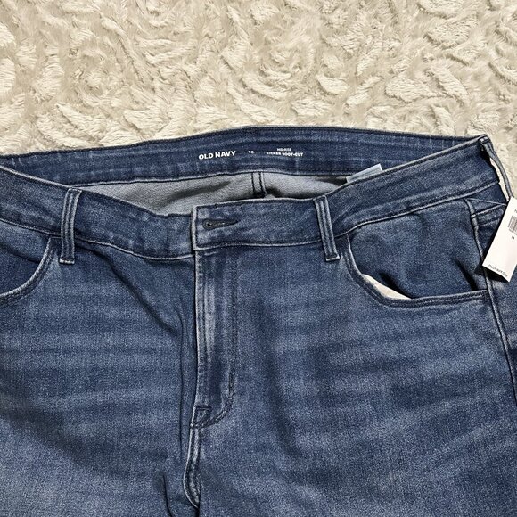 Mid Rise Bootcut Jeans - Picture 4 of 7